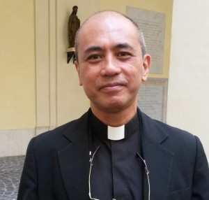 Fr José Mandía