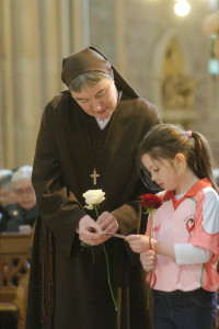 Sr Kathleen from the Poor Clares and Maria Rose O'Hare, 8, from Eskra Co.Tyrone at the Launch of the Rise of the Roses  St Patrick's Cathedral  Armagh  1 February 2015 Credit: LiamMcArdle.com